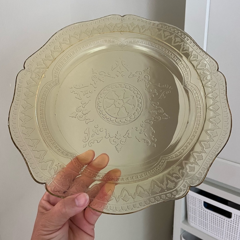 Vintage Federal Glass Patrician Spoke Depression Glass 11” Dinner Plate - Picture 5 of 13